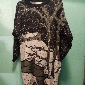 Long sweater with Winter scene